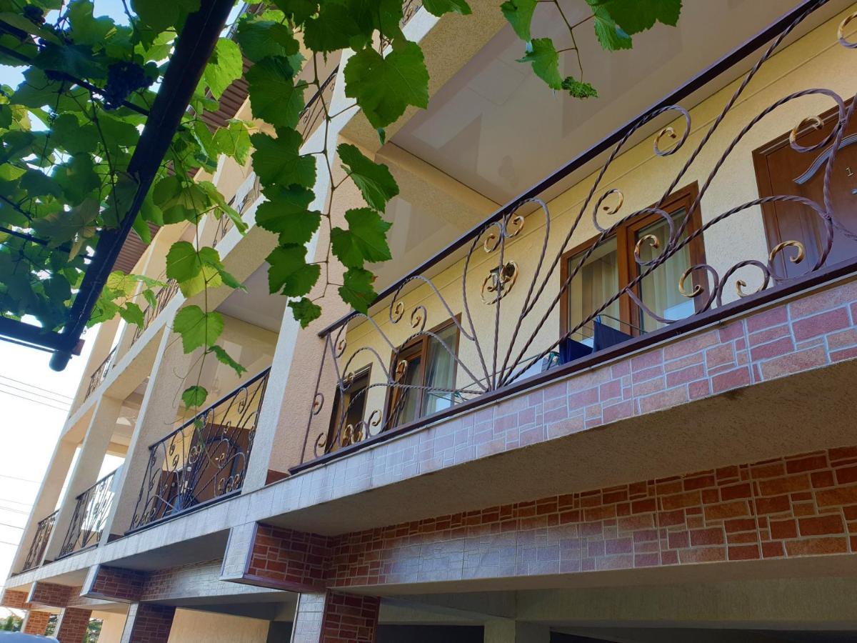 Guest House Lykhny Gagry Exterior photo
