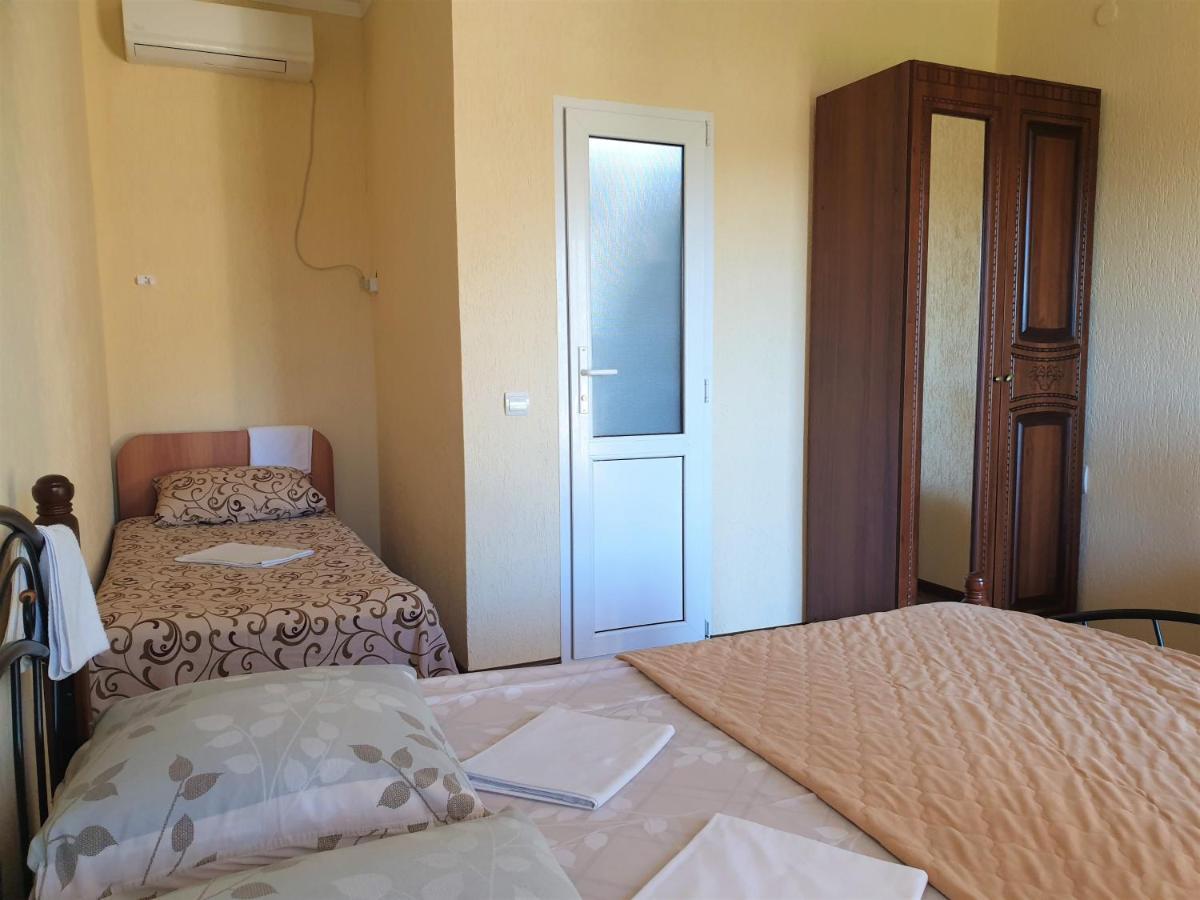 Guest House Lykhny Gagry Exterior photo